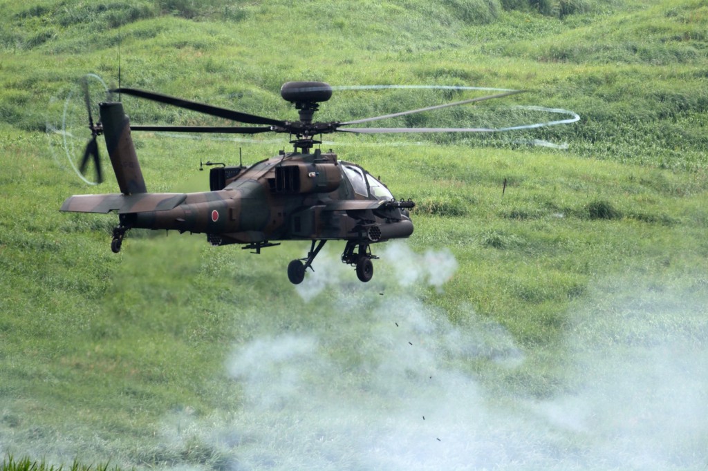 AH-64D アパッチ・ロングボウの射撃
